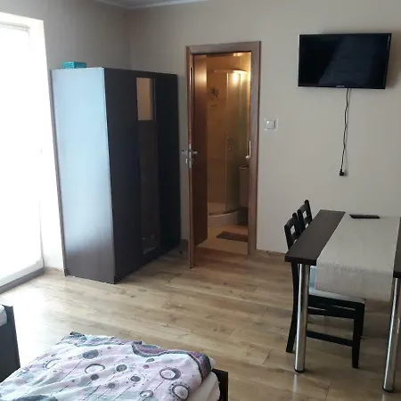 منزل للإقامة U Elzbiety ليبا